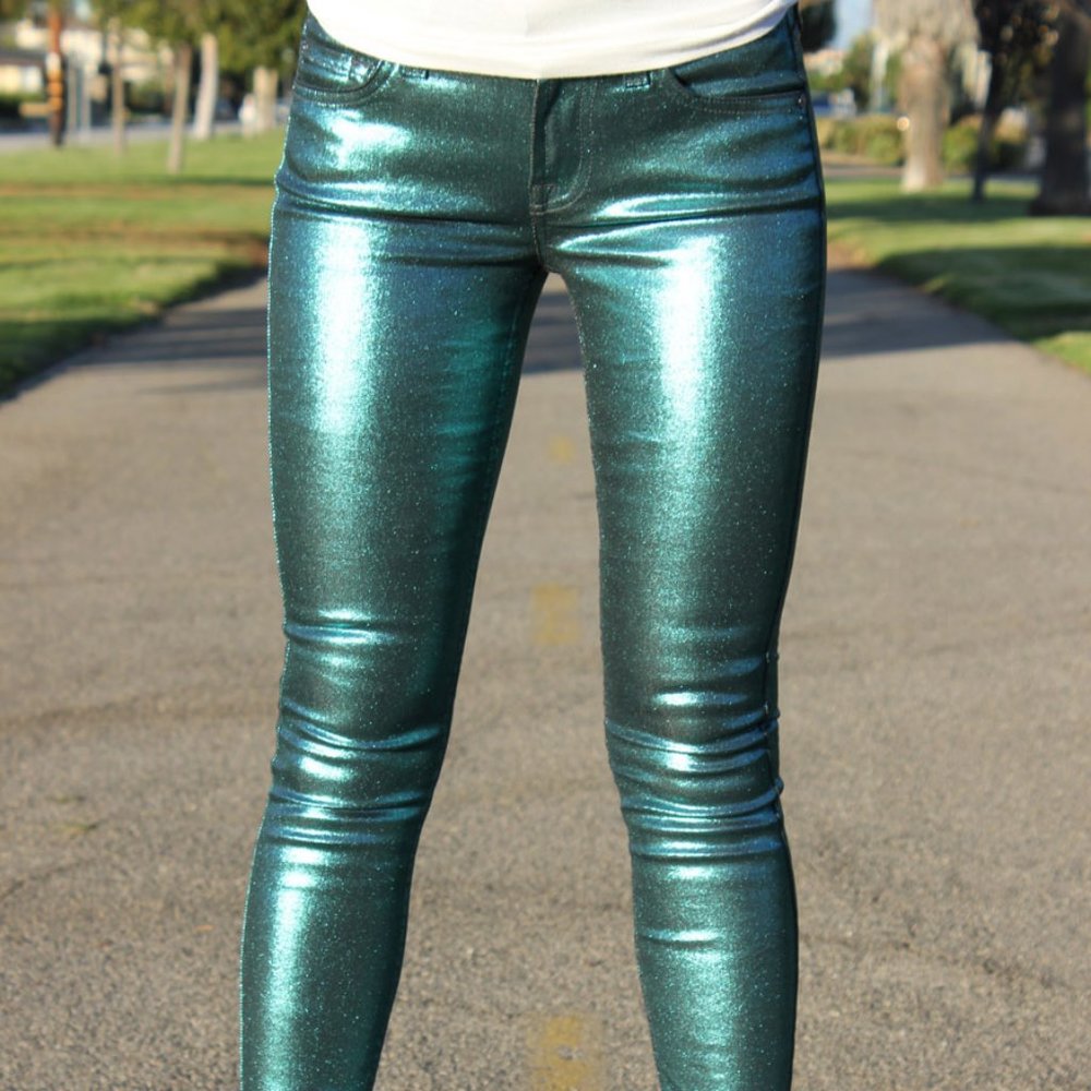 7 For All Mankind metallic satin jeans in size 25 - Picture 13 of 16